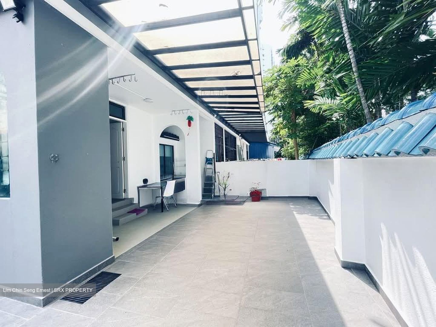 Palmville Terrace (D15), Terrace #586699071